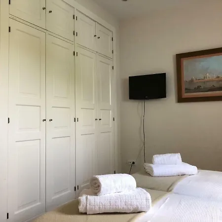 La Carreña Hotel *